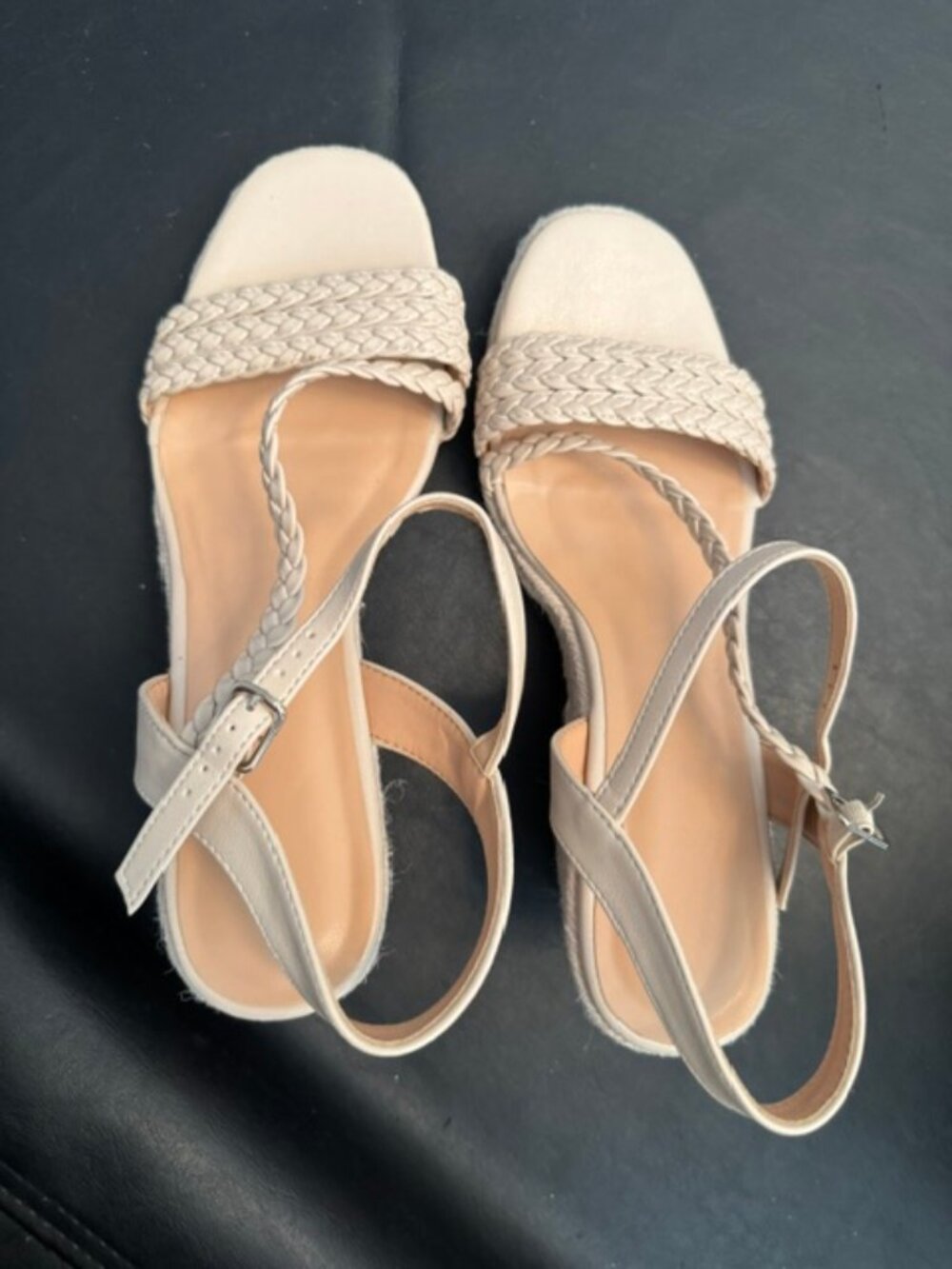 Womens Wedge Sandles New - Never Worn - Size 8.5 - Picture 6 of 7
